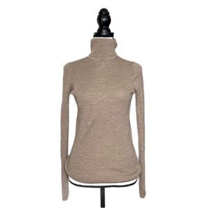 Uniqlo Wool Long Sleeve Ribbed Turtle Neck
